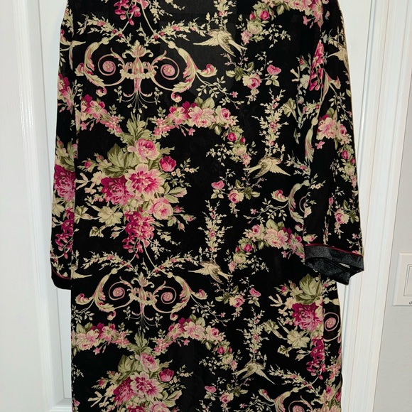 Oscar de la Renta:Three Piece Pajama Set: Robe, Pants & Matching Camisole SMALL - Picture 9 of 15